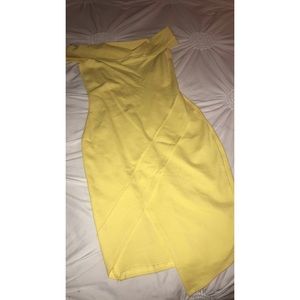 🚫SOLD🚫Never worn..Yellow off shoulder dress